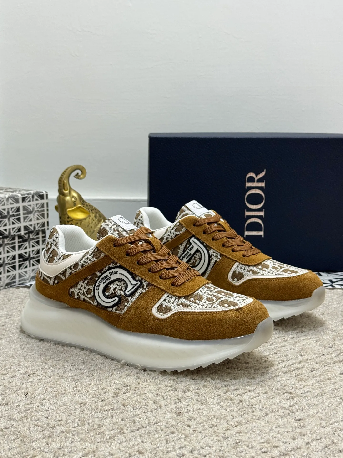 Men's men's shoes 💰440 [New model] 🐞🐞Top original - Dior 🆕 Low-top B02 casual sports shoes, carefully made of first-layer cowhide with canvas, comfortable and breathable ~ rubber soles, enhance style. Fashionable and versatile, it can complement any look. Featuring an exquisite design that is uniquely dynamic and modern, this shoe is part of Dior's legacy and embodies modern elegance. Size: 38-44 (45 customized.
